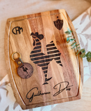 Tábua de madeira para churrasco personalizada com gravação a laser, ideal como presente especial, da marca OhSurpriseGifts