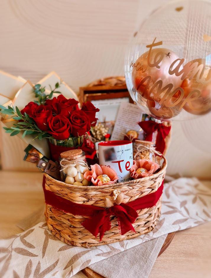 Red Amour Basket
