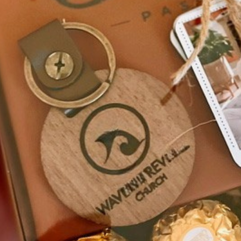 アクセサリー Share Spirit engraved logo key necklace Signature Keychain – Personalized Laser Engraved Gift